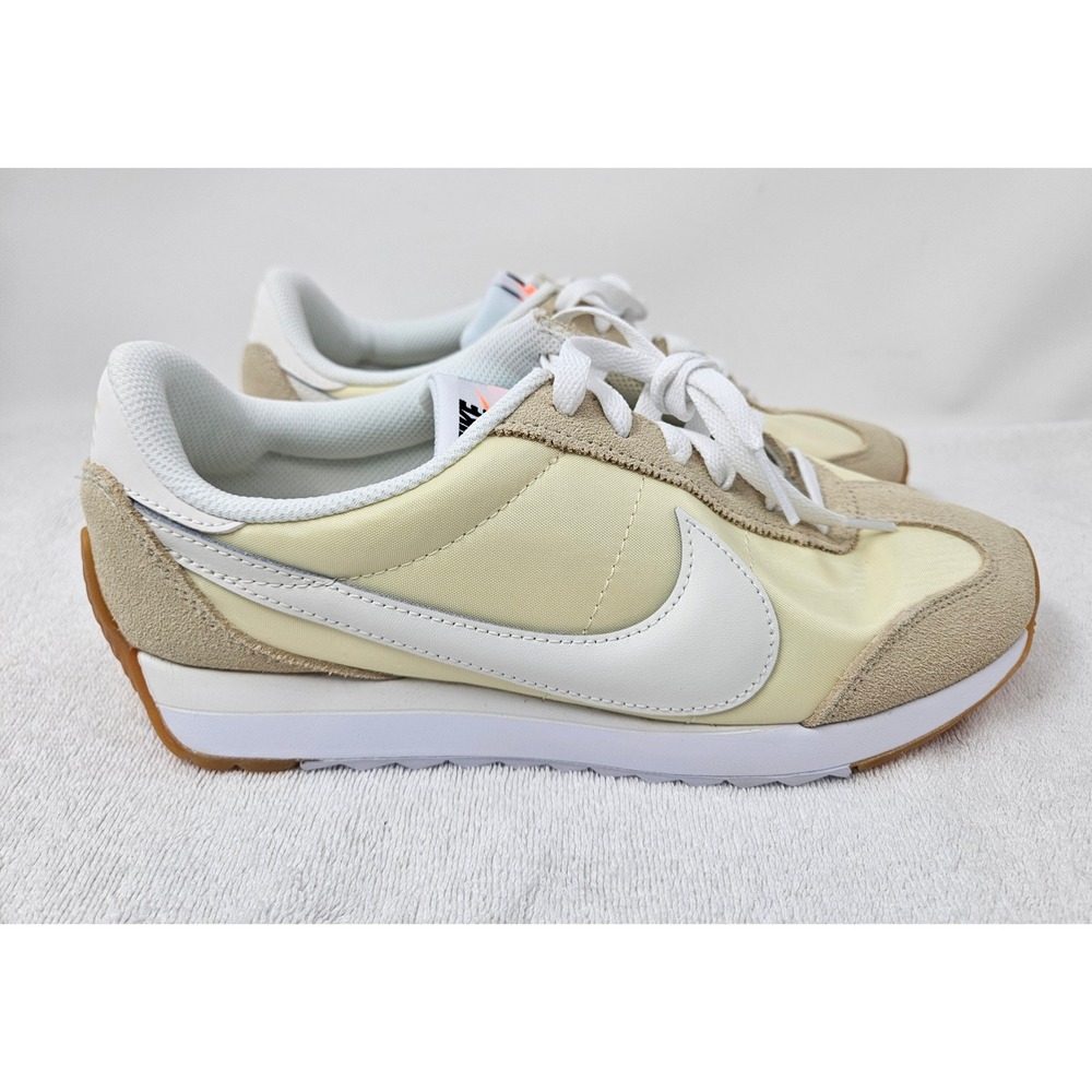 Nike Pacific Sneakers, Muslin White/Safety Orange/Sail Women's 9.5M, HM4771, NEW